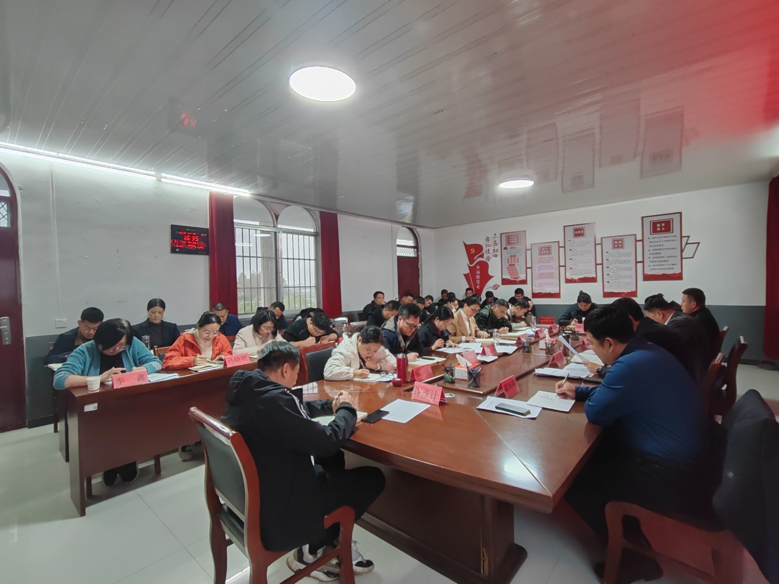 fe1ee71e42cecf0ba2c2b74dfbc4e5a7